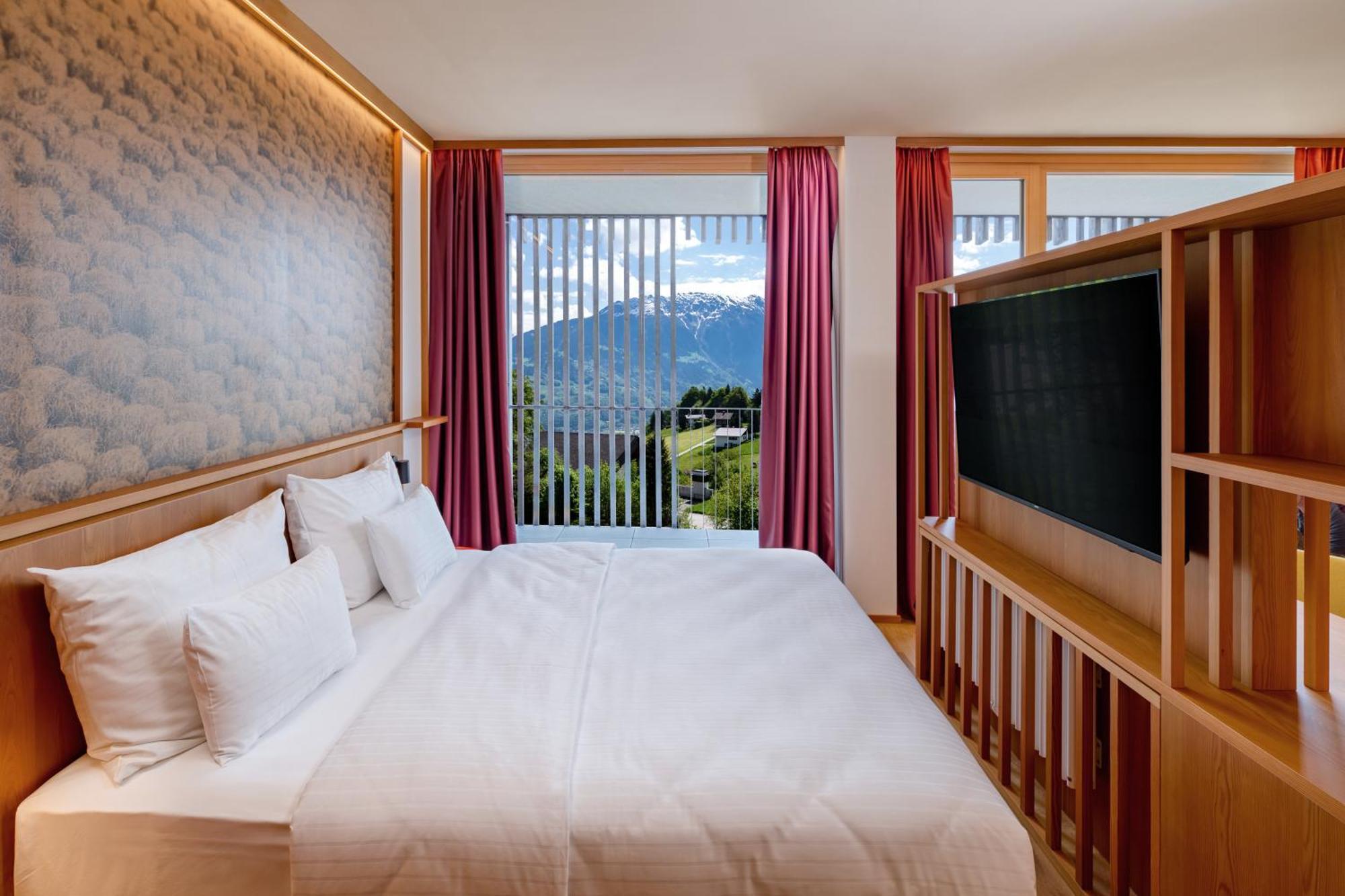 Falkensteiner Family Hotel Montafon - The Leading Hotels Of The World Schruns Room photo