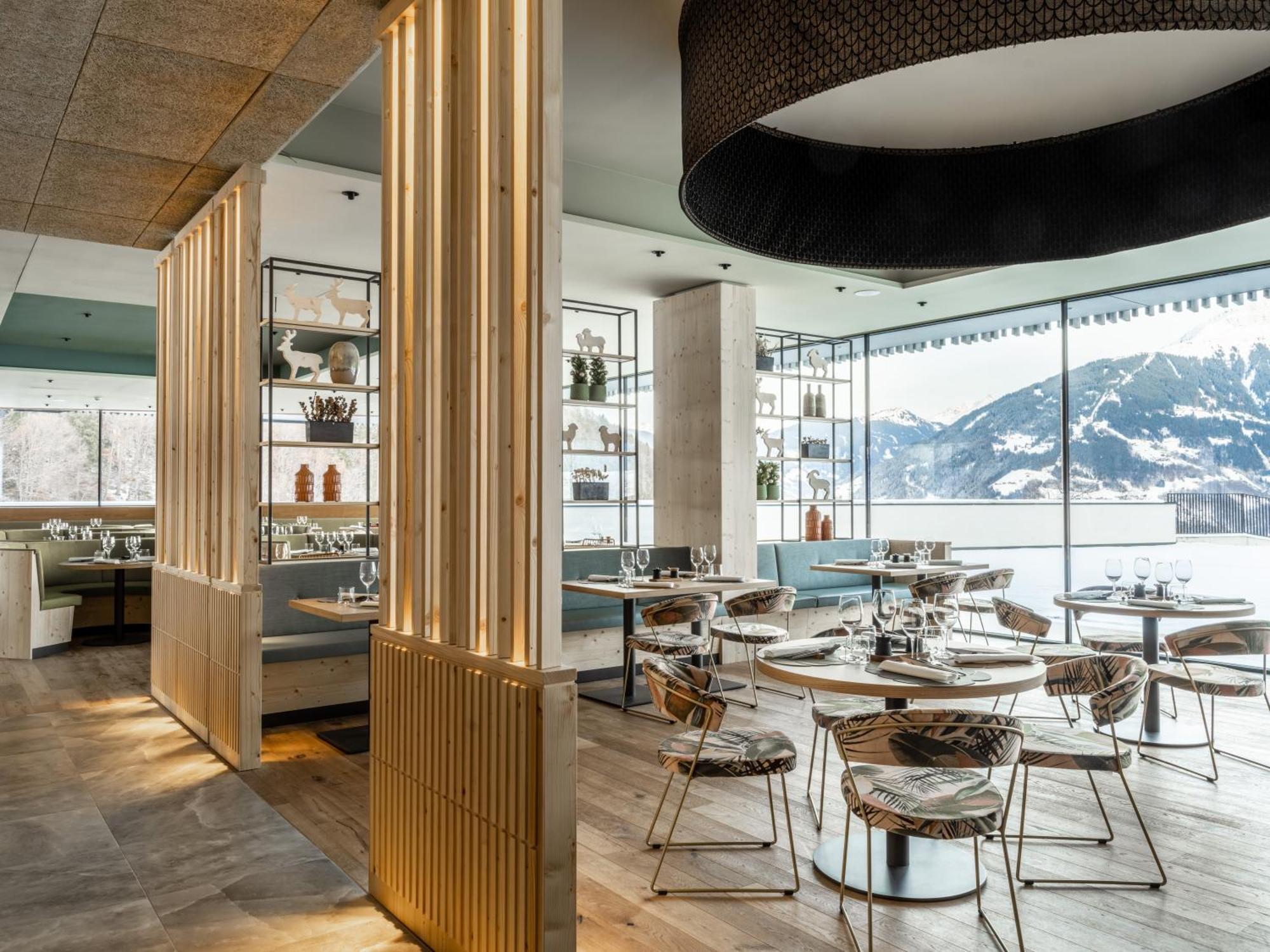 Falkensteiner Family Hotel Montafon - The Leading Hotels Of The World Schruns Exterior photo